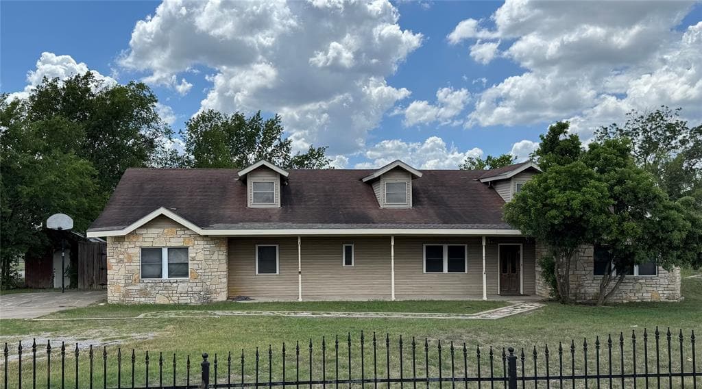 Foto principal - 5054 Old Goforth Rd