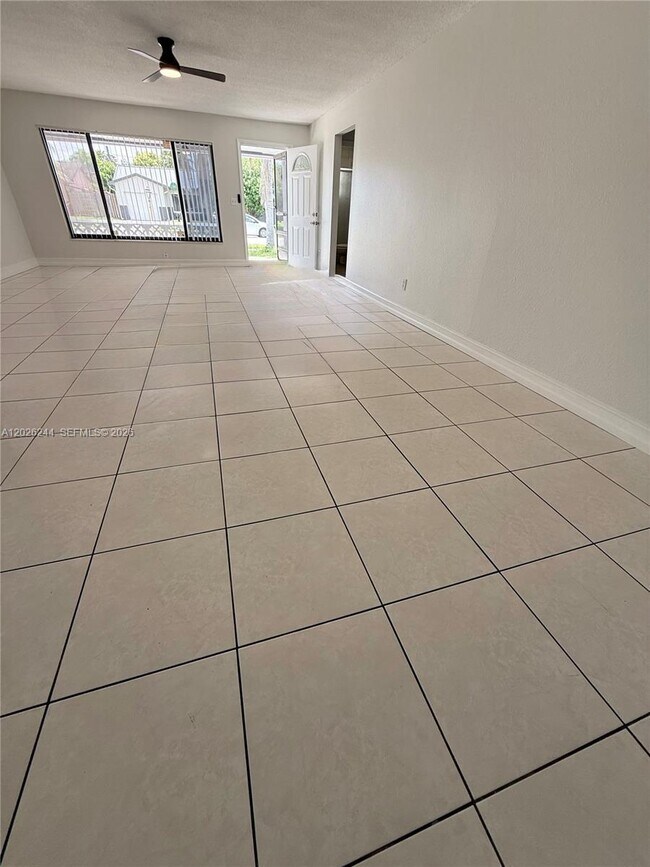 Foto del edificio - 22217 SW 61st Ave