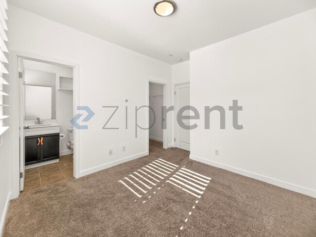 Foto del edificio - 156 Hass Ln