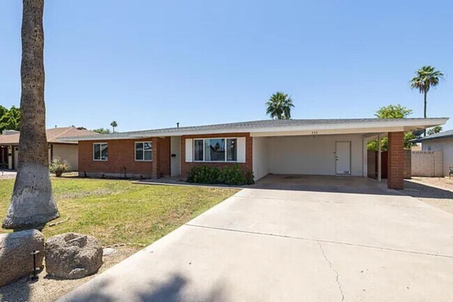 Foto del edificio - 335 E Carter Dr