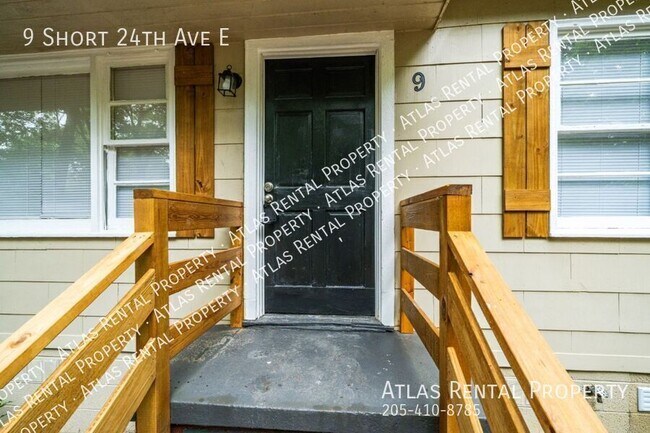 Building Photo - 9 E Short 24th Ave