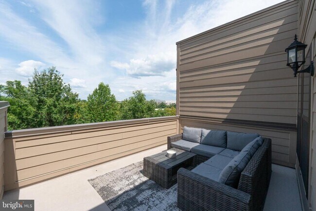 Building Photo - 515 Shorthorn Way