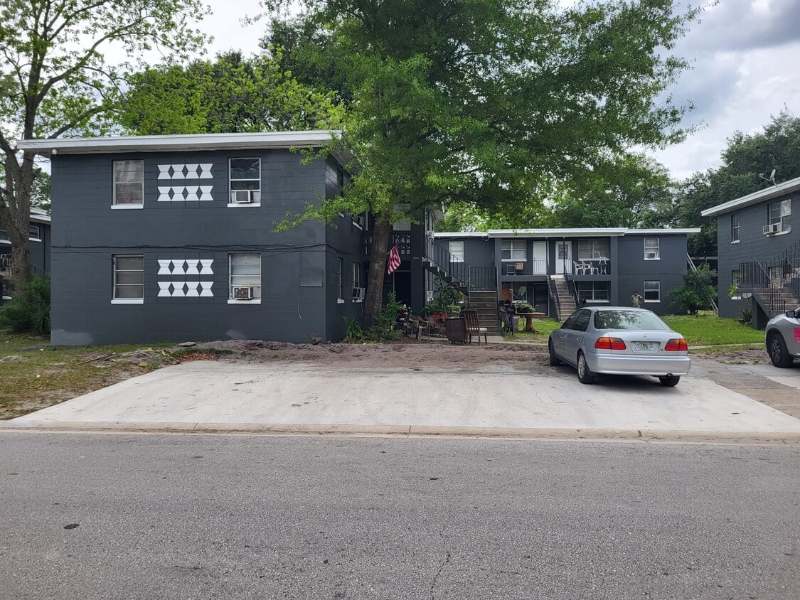 Building Photo - 2020 Palafox St