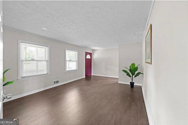 Foto del edificio - 5245 Stonewall Tell Rd