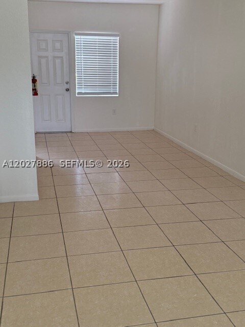 Foto del edificio - 215 NW 84th St