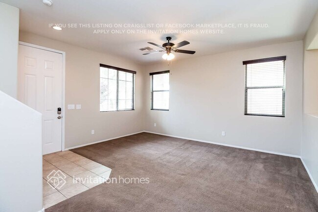 Building Photo - 3926 S Napa Ln