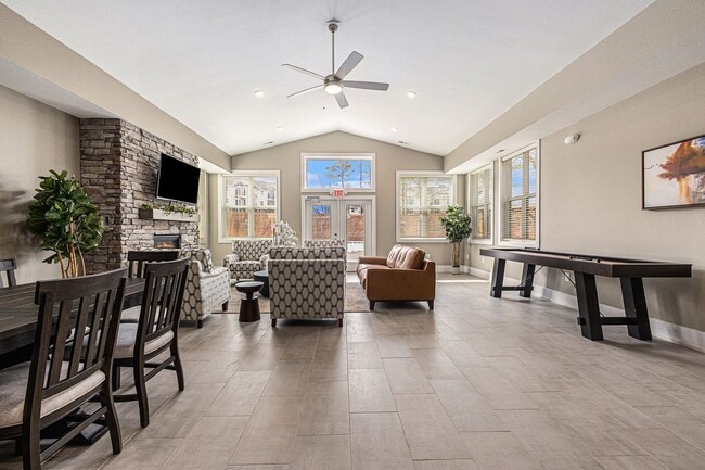 Foto del edificio - Signature Pointe Apartment Homes