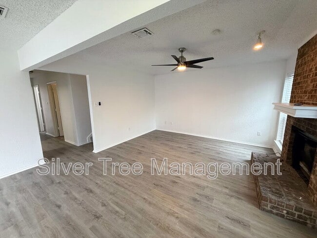 Building Photo - 2326 Summer Pl Dr