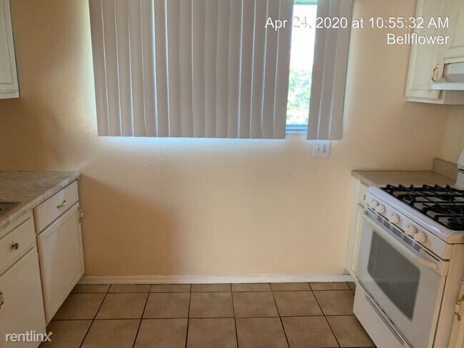 Foto del edificio - 15627 Clark Ave