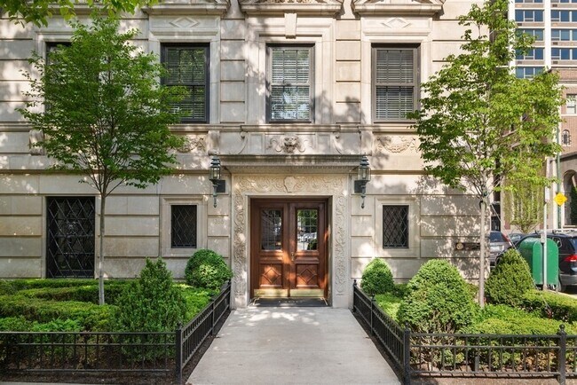 Foto del edificio - 1366 N Dearborn St