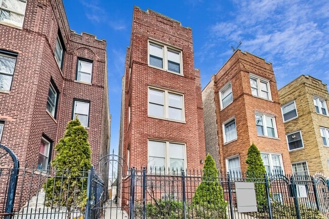 Building Photo - 3330 W Hutchinson St