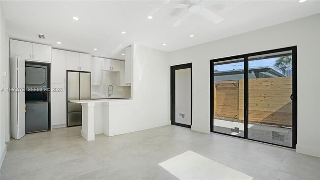 Photo - 1119 W Las Olas Blvd Apartment