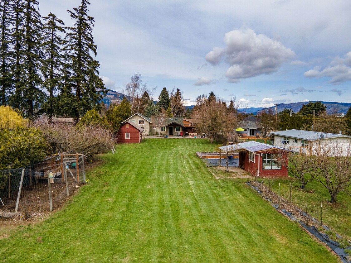 Primary Photo - 4265 Belmont Dr