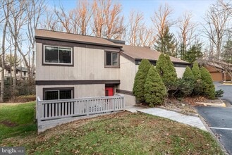 Building Photo - 2337 Glade Bank Way