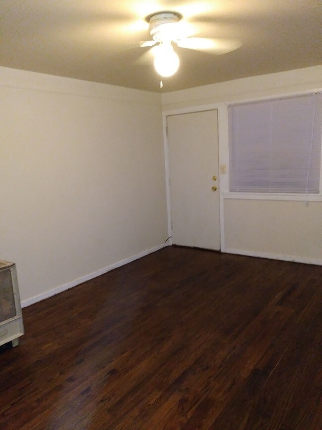 Building Photo - 33123 Alaska Ct