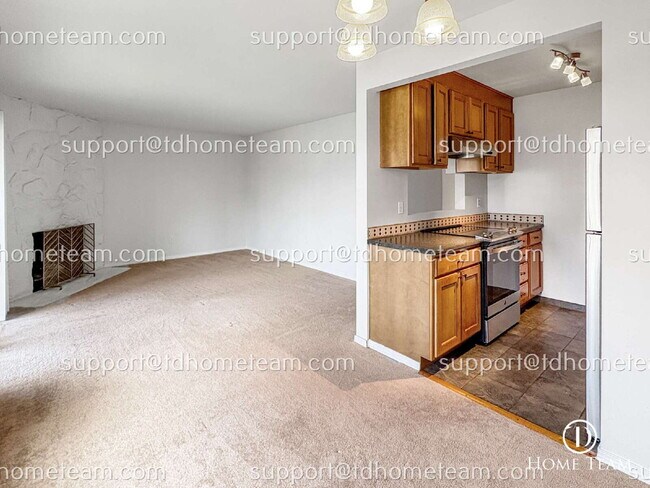 Foto del edificio - "Chic & Cozy 2-Bed Condo Retreat in Kirkland - 923 Sq Ft of Modern Living!"