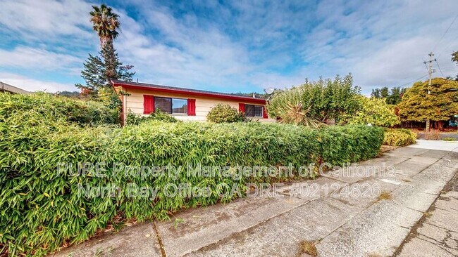 Building Photo - 325 Josephine Dr