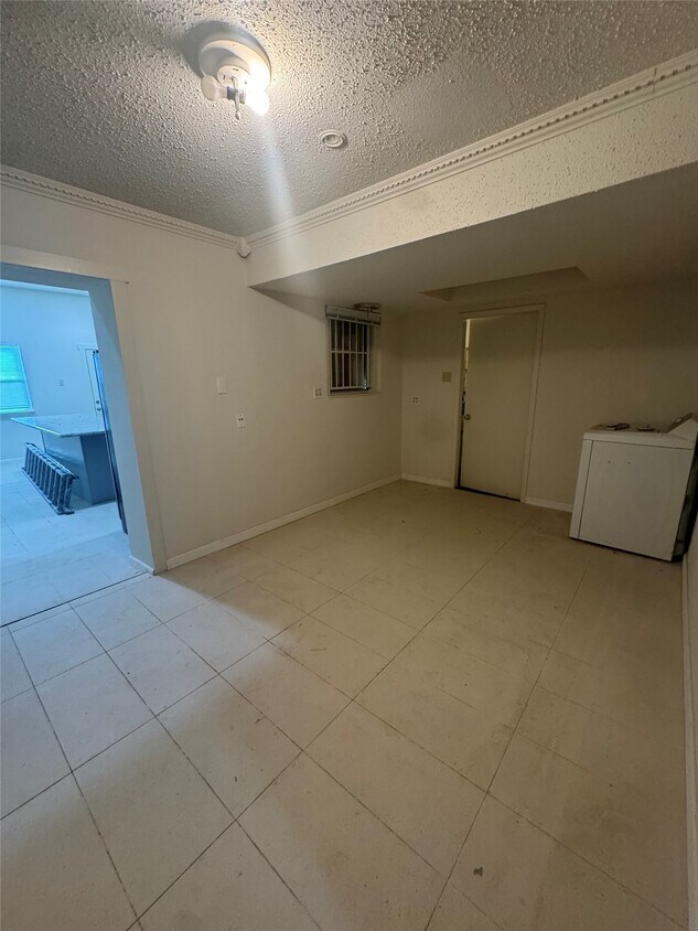 Foto del edificio - 1443 Willow Rock Rd