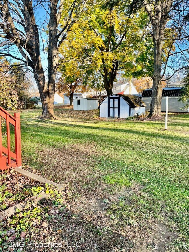 Building Photo - 4 br, 1 bath House - 8 Jay Lane