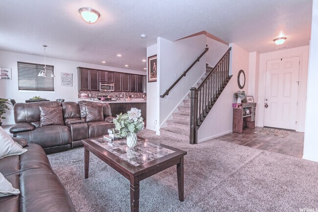 Foto del edificio - 928 W Stonehaven Dr