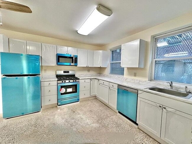 Foto del edificio - 902 Washington St