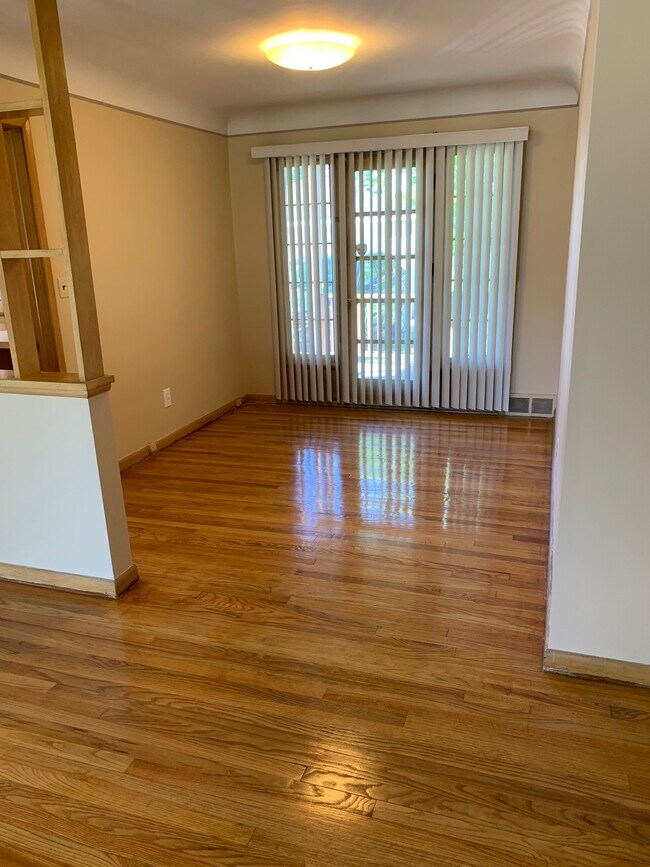 Dinning room - 2180 Vernier Rd
