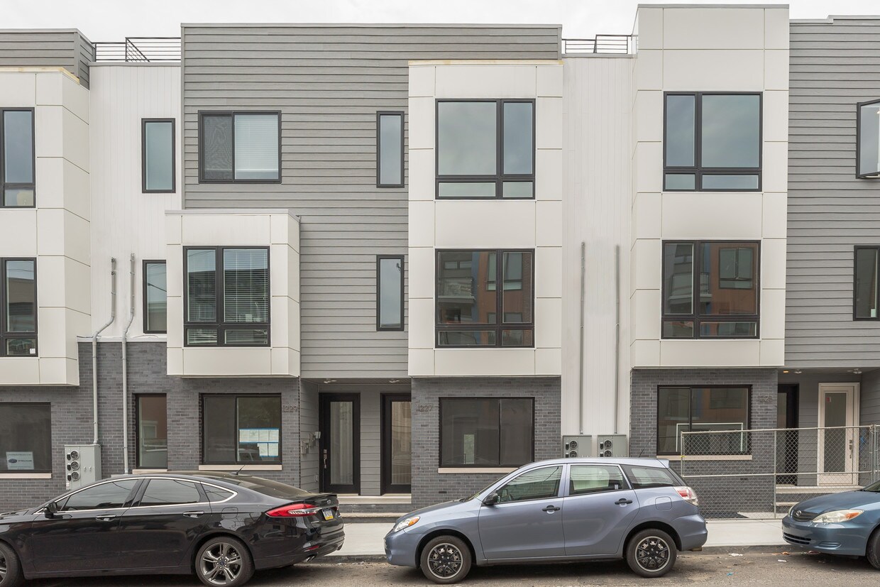 Foto principal - 1225 N 5th St