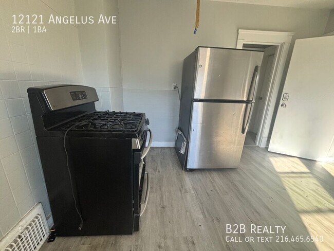 Foto del edificio - 12121 Angelus Ave