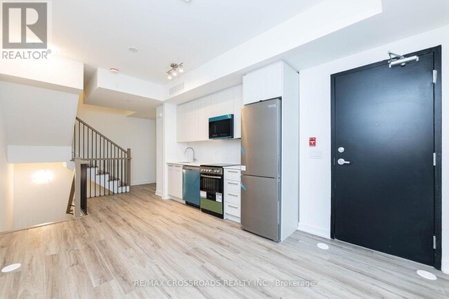 Photo du bâtiment - 851-T851 Sheppard Ave W