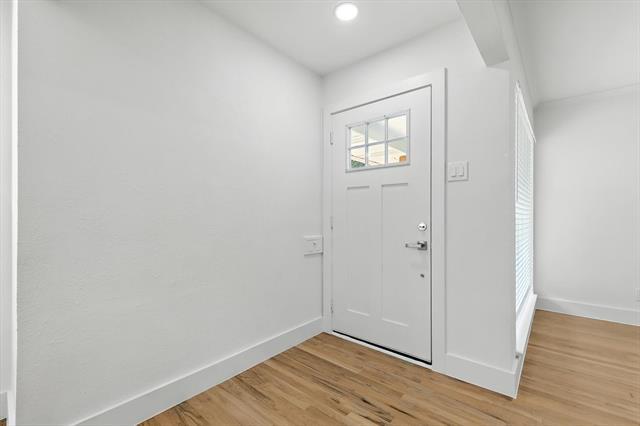 Foto del edificio - 6519 Ravendale Ln