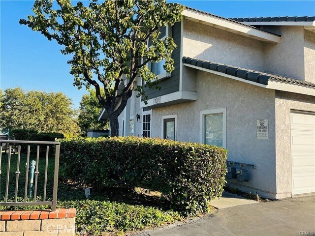Primary Photo - 1101 Golden Springs Dr