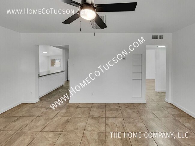 Building Photo - 2027 S.MIRAMONTE STRAVANUE-
