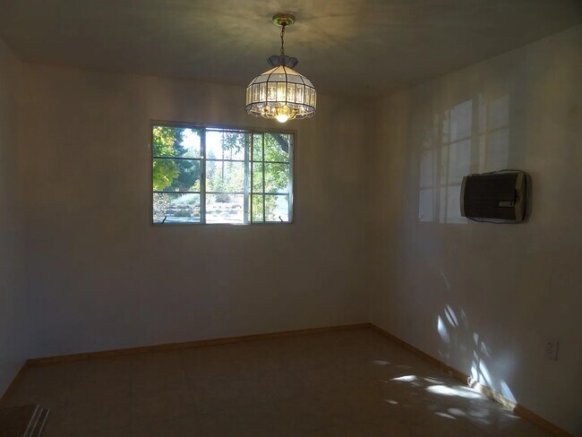 Building Photo - 9230 Hoffman Way