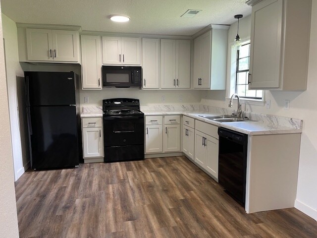 Building Photo - 76 Glenbrook Dr