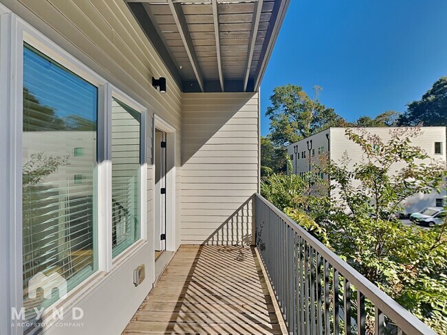 Foto del edificio - 1434 Walker Pl SE