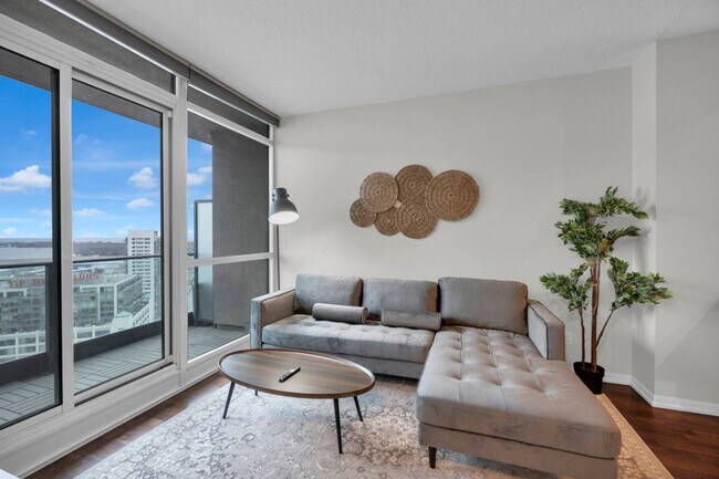 Photo du bâtiment - 215 Fort York Blvd