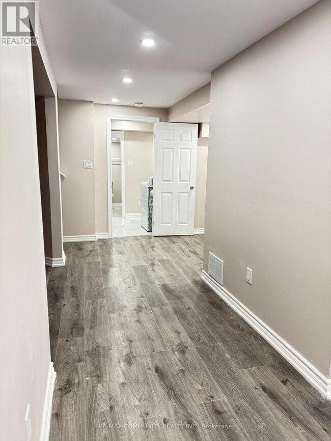 Building Photo - 36 Foothill St