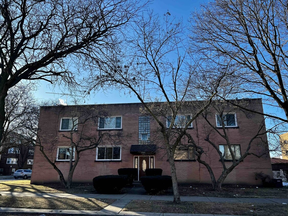 Foto principal - 5306 N Washtenaw Ave