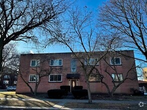 Building Photo - 5306 N Washtenaw Ave