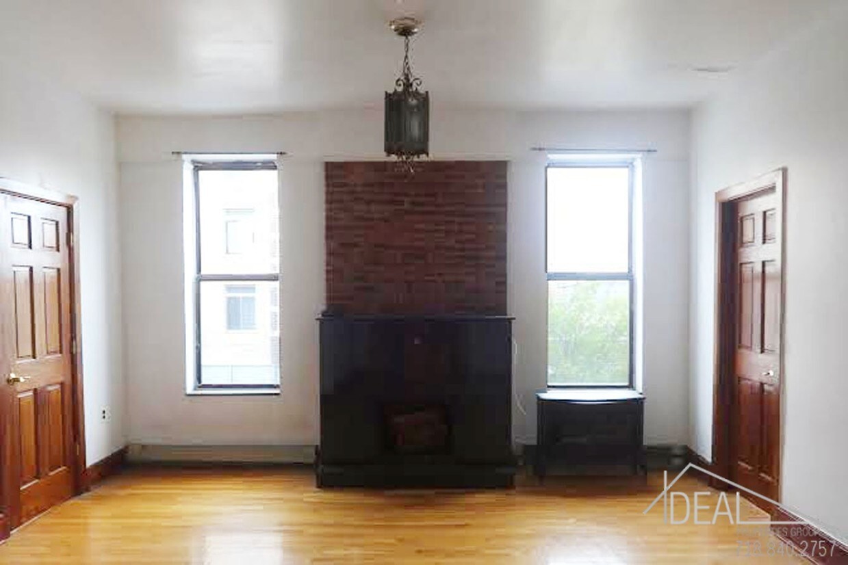 Primary Photo - 765 42nd St