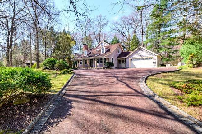 Foto del edificio - 414 Riversville Rd