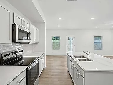 Building Photo - 5365 Frontier Ct