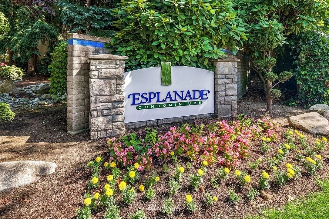 9834 NE 122nd St Unit R301, Kirkland, WA 98034 Condo for Rent in