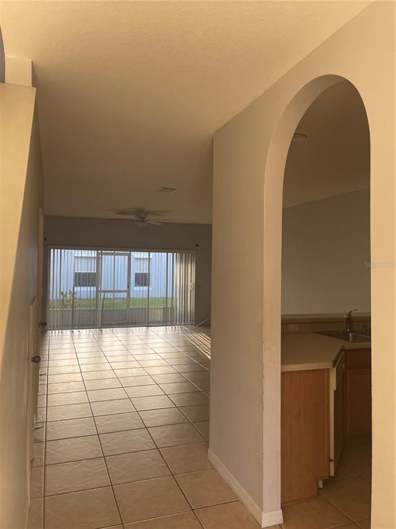 Foto del edificio - 9385 Jasmine Flower Ln