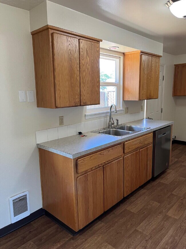 Foto del edificio - 2 Bedroom Duplex