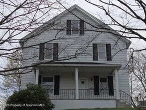 Building Photo - 138 Charles St