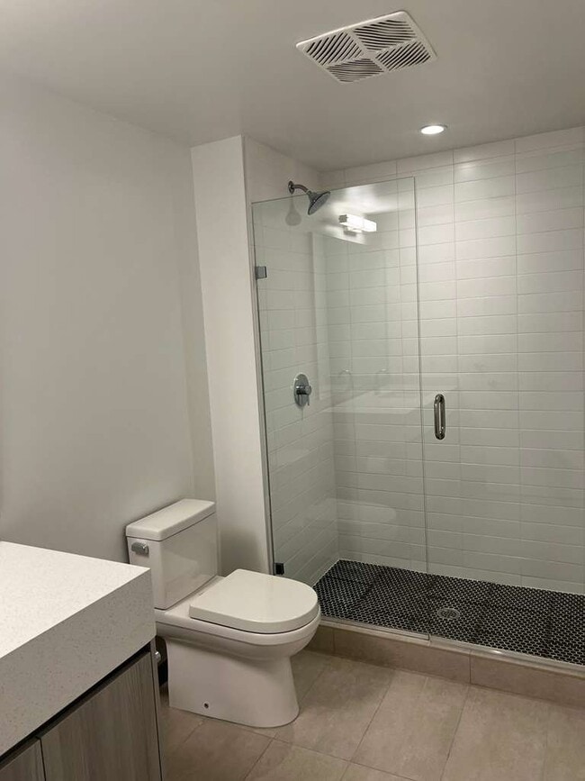 Foto del edificio - 2722 SW 28th Ave