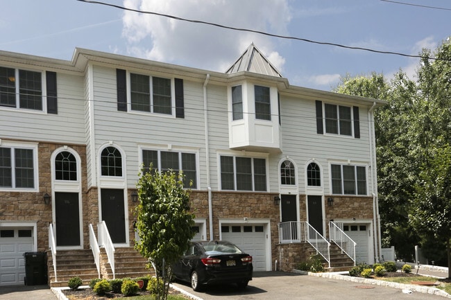 Building Photo - Piper Avenue Townhomes