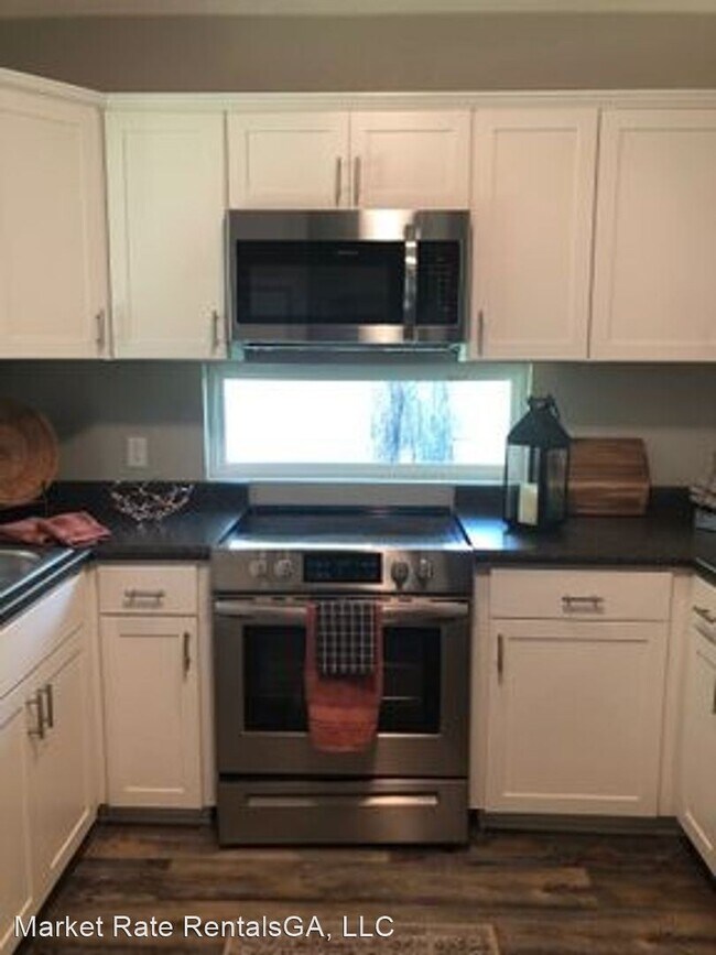 Building Photo - 2 br, 2 bath House - 21 25th Street SE
