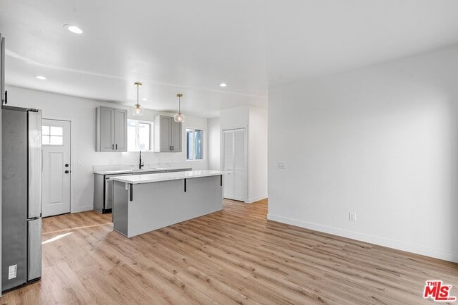 Building Photo - 1622 Morton Ave